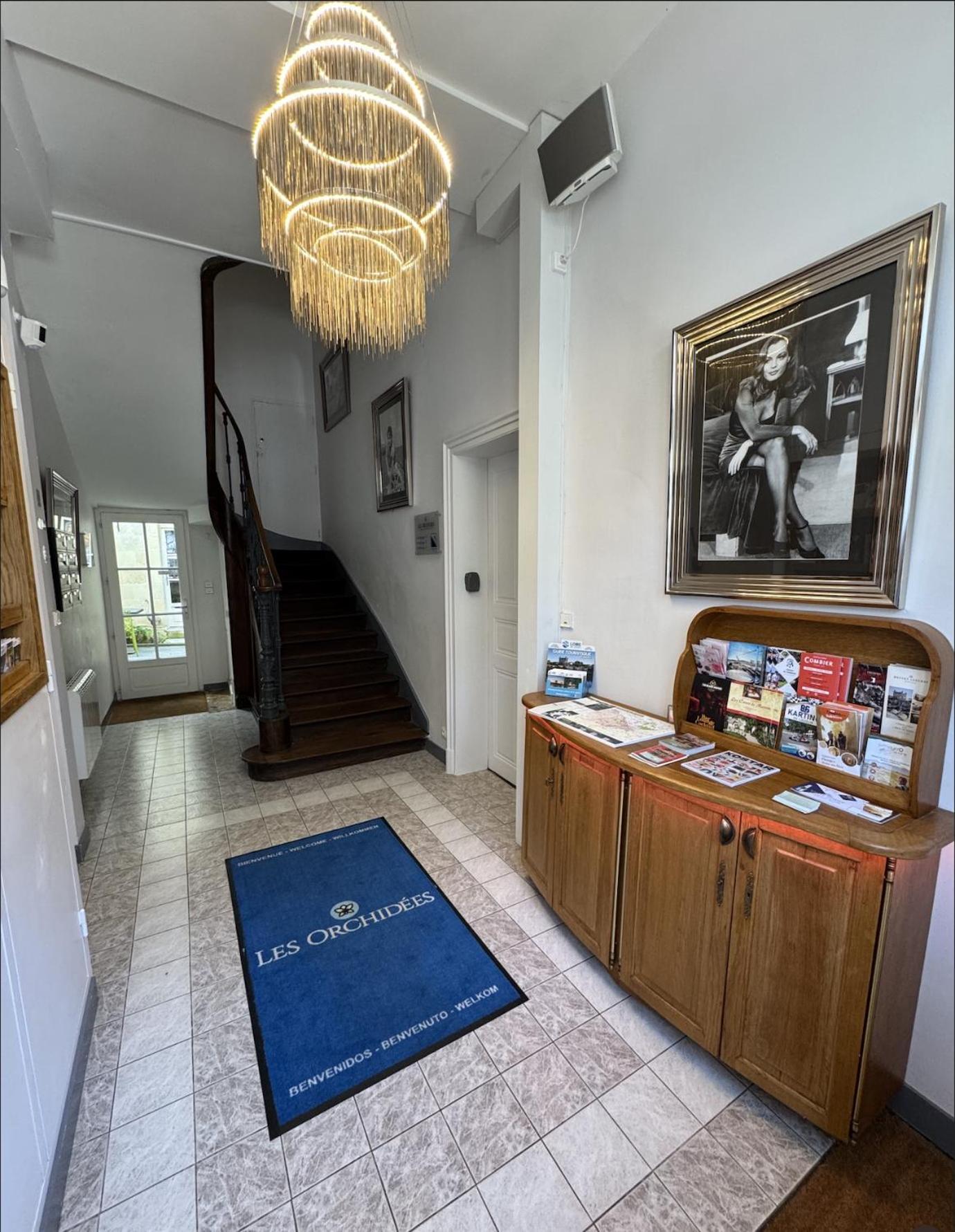 Le Marius Apartment Saumur Bagian luar foto